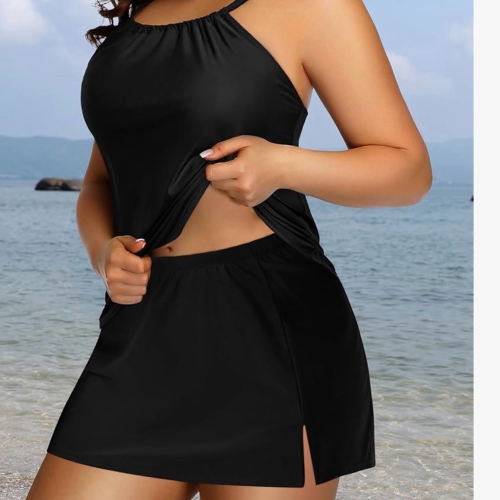 NWOT Yonique Black Mini Skirt